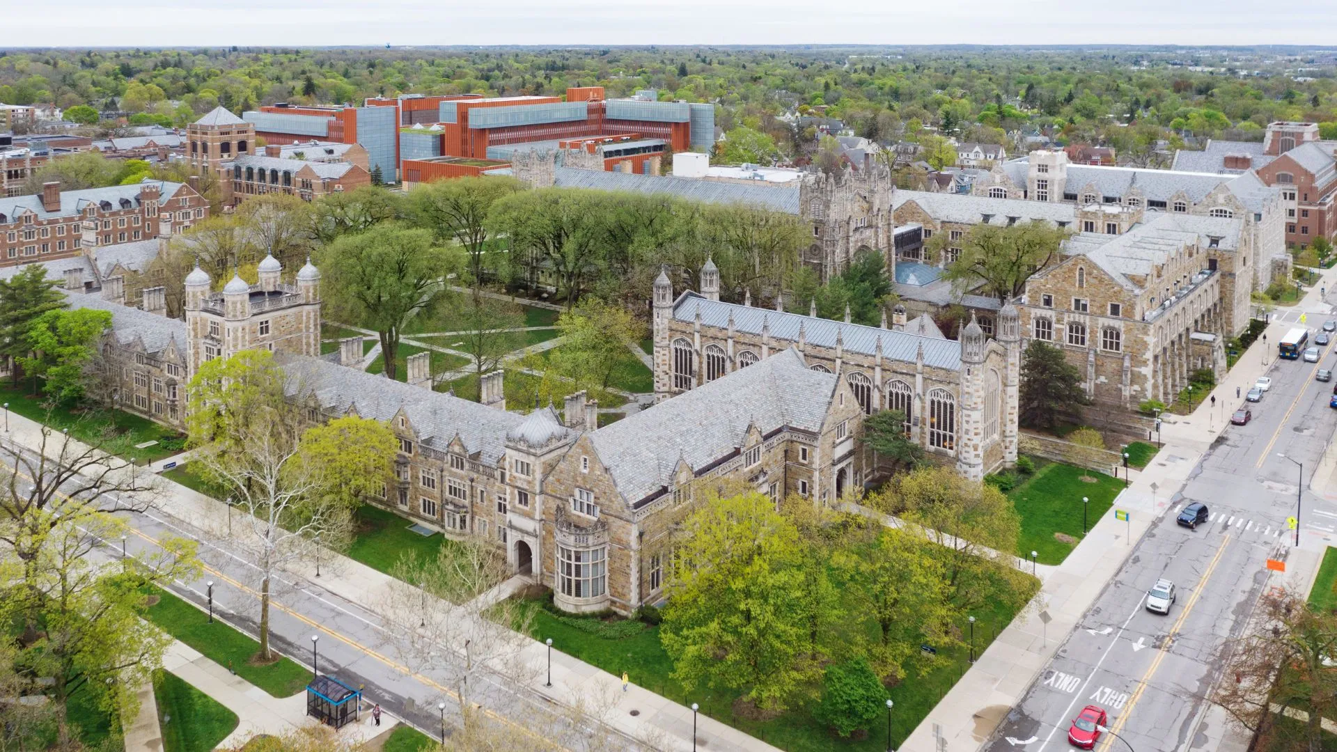 Holland Michigan Travel Guide