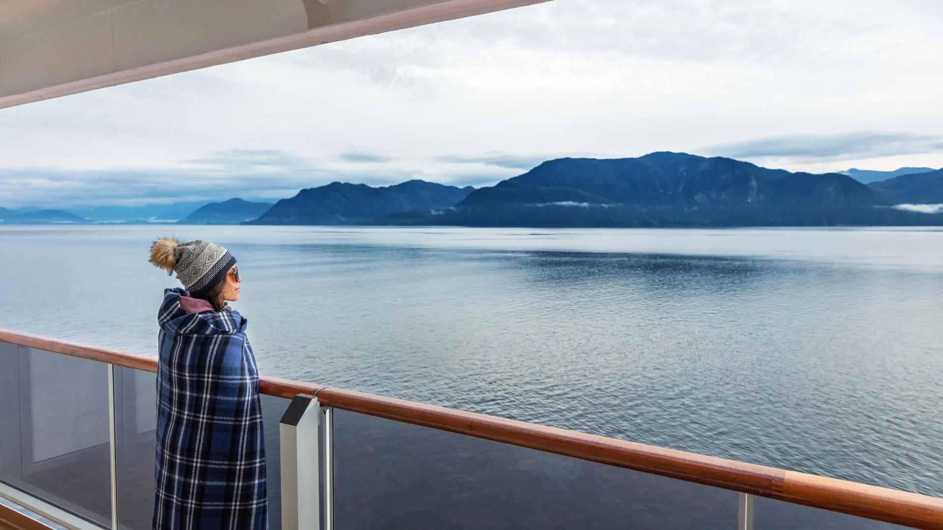 whale watching cruises in Alaska Whale watching cruises in Alaska